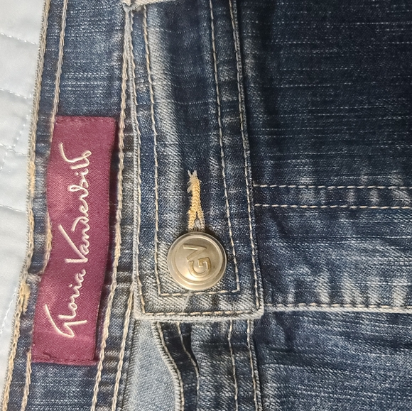 Gloria Vanderbilt Jeans - Picture 7 of 7